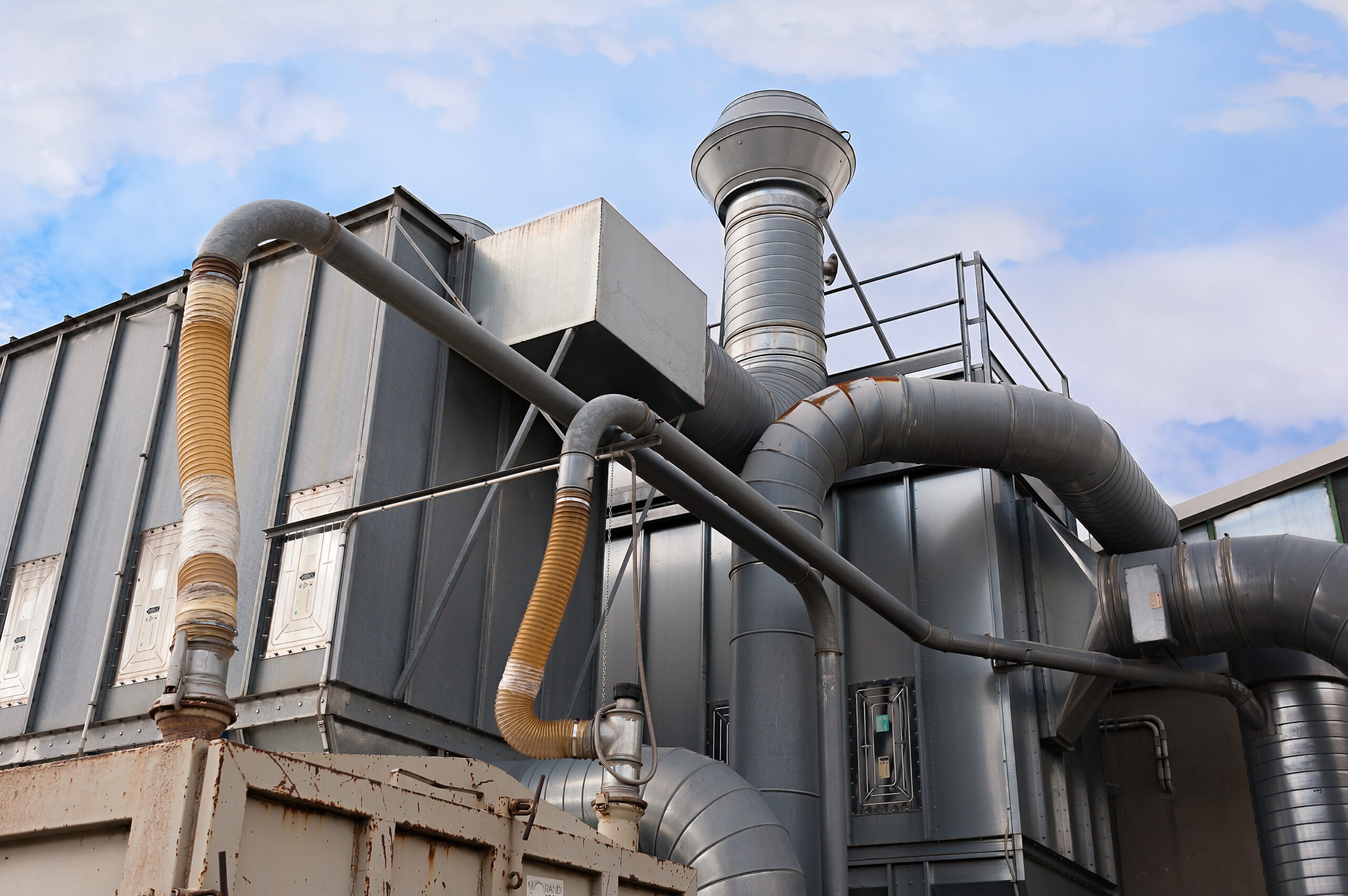 Sistema industrial de ventilación y filtración para extracción